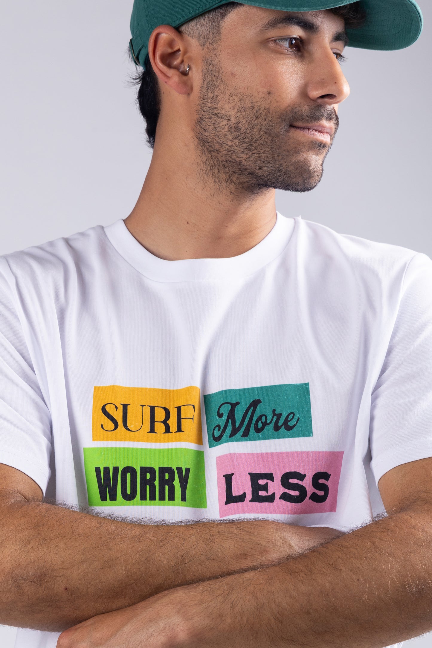 Camiseta "Surf More, Worry Less" - 100% Algodón Orgánico